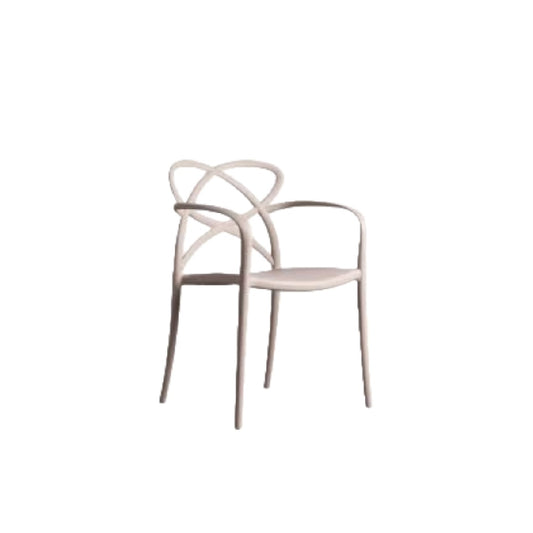 Silla de comedor minimalista color beige con respaldo curvo y estructura metalica